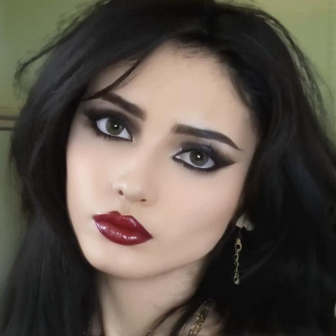 Helena Ortega avatar