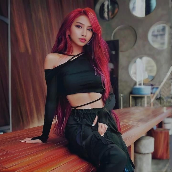Luna Gray avatar