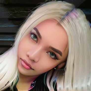 Luna Bianca Hartley