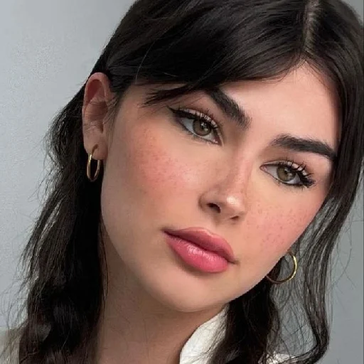 Demi Marlow